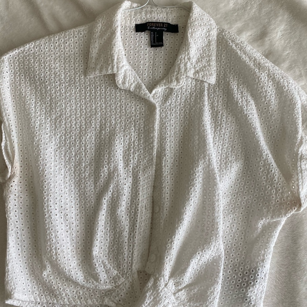 White crop top lace looking shirt forever 21